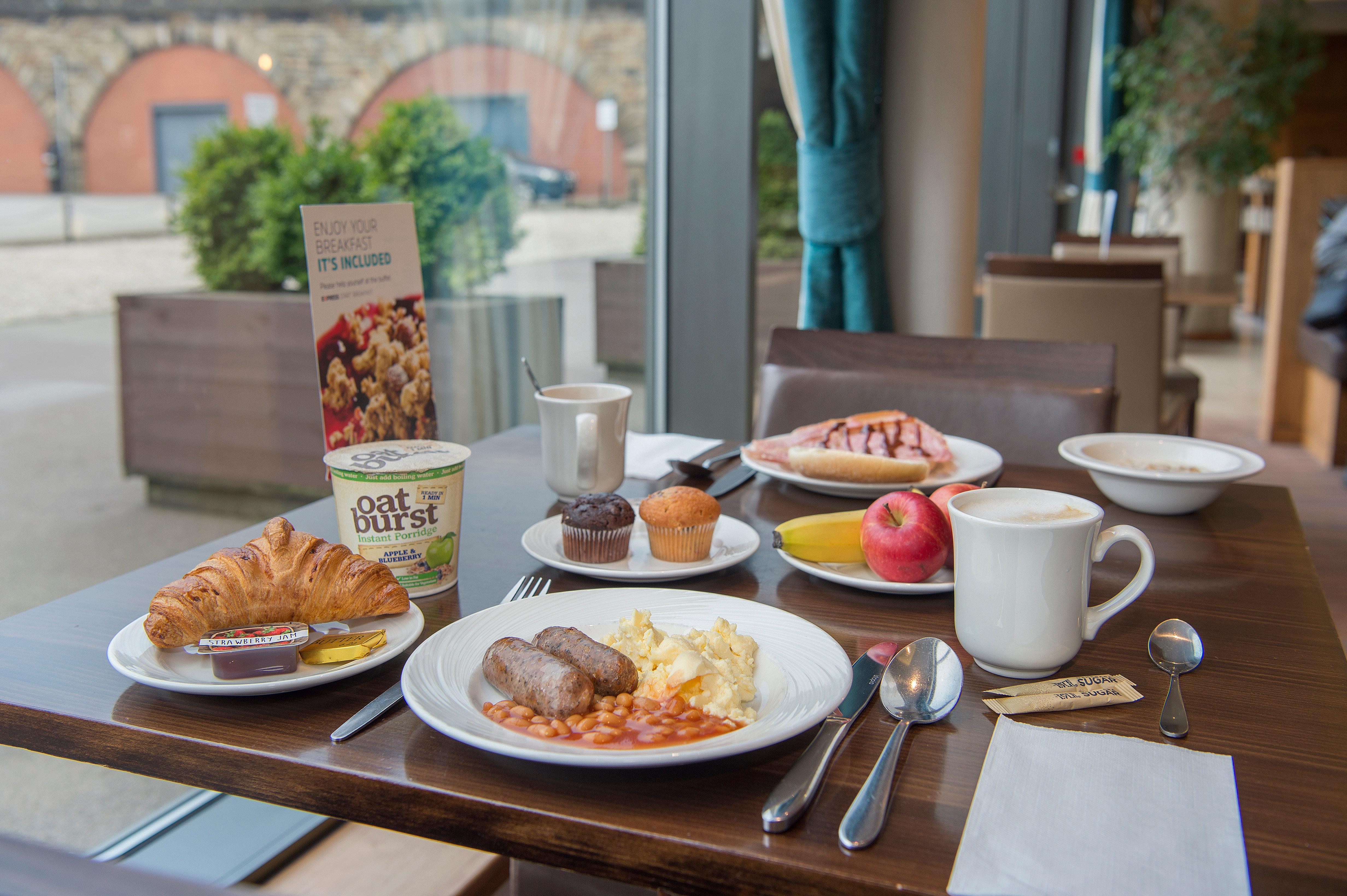Holiday Inn Express Sheffield City Centre, An Ihg Hotel Buitenkant foto